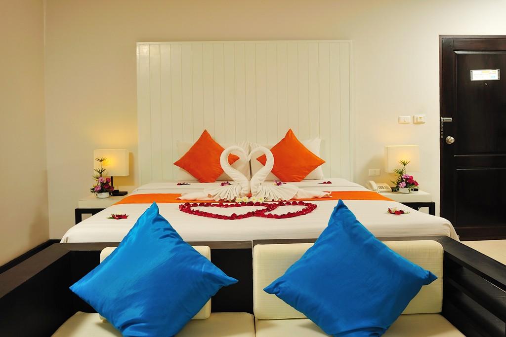 Baramee Resortel Patong Bagian luar foto