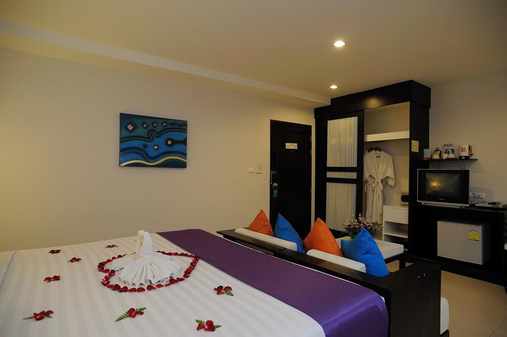 Baramee Resortel Patong Bagian luar foto